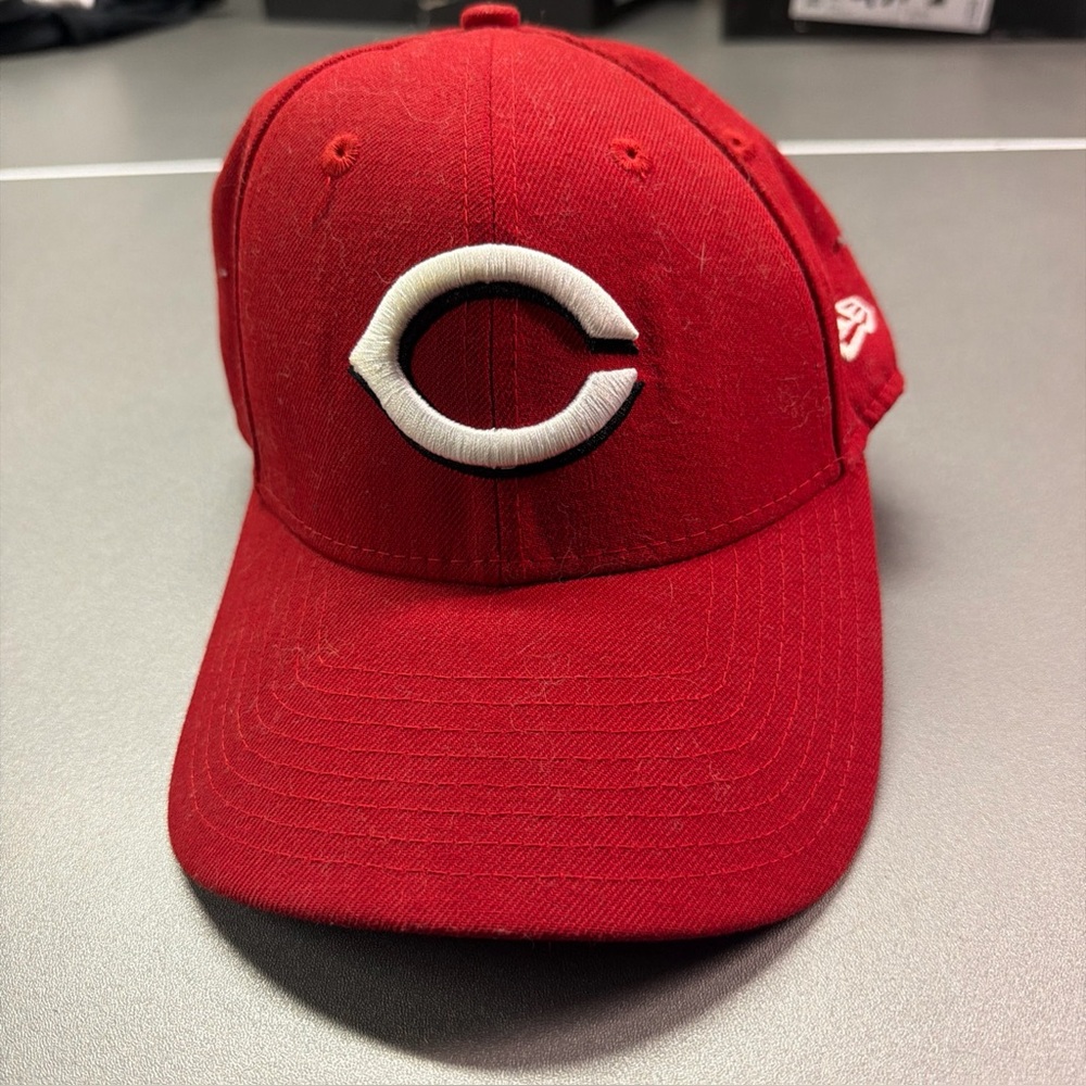 Used New Era 9Forty Cincinnati Reds Baseball Cap / Snapback / Great Shape!